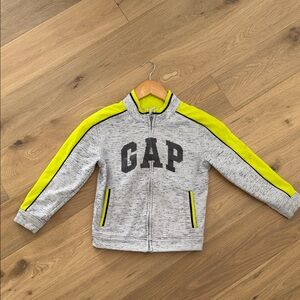 GAP Kids Heather Gray Hoodie with Yellow Accents – Size 6/7